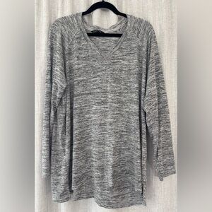 Banana Republic Ladies' Long Sleeve V-Neck Top, NWOT Gray Heather 2XL